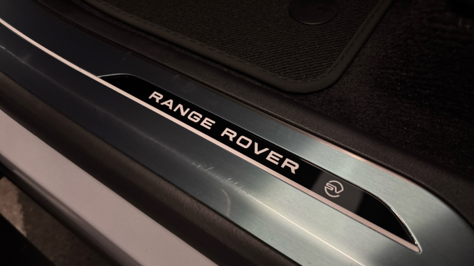 Land Rover Range Rover Sport 4.4 P635 V8 SV Ultimate Edition 5dr Auto Petrol Estate - Image 77